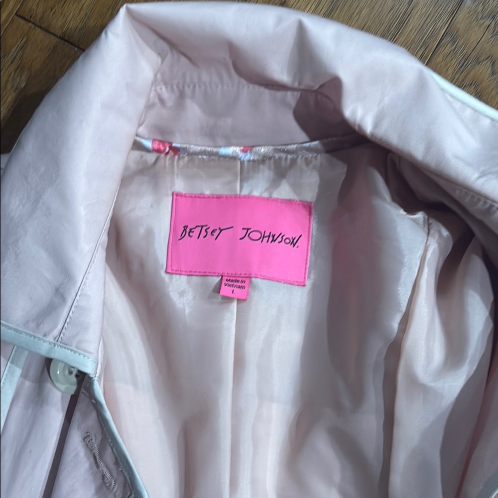 Betsey Johnson Pink Classic Trench Coat - Picture 3 of 3
